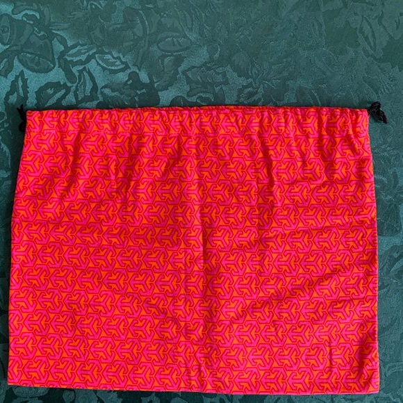 🔥 Tory Burch dust cover for handbags 9 1/2 x 12 1/2 - Picture 5 of 5